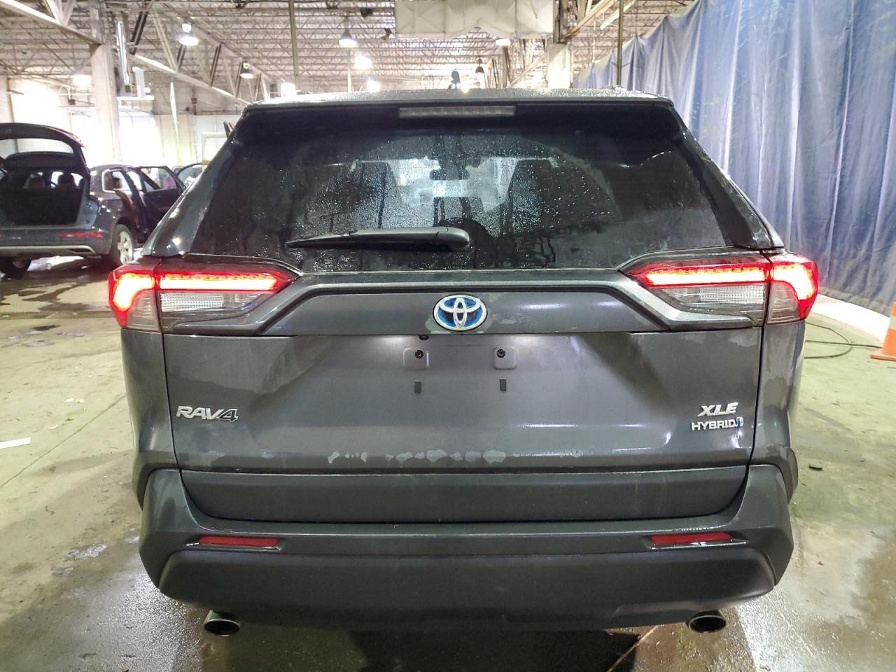 2022 Toyota RAV 4 - Image 6