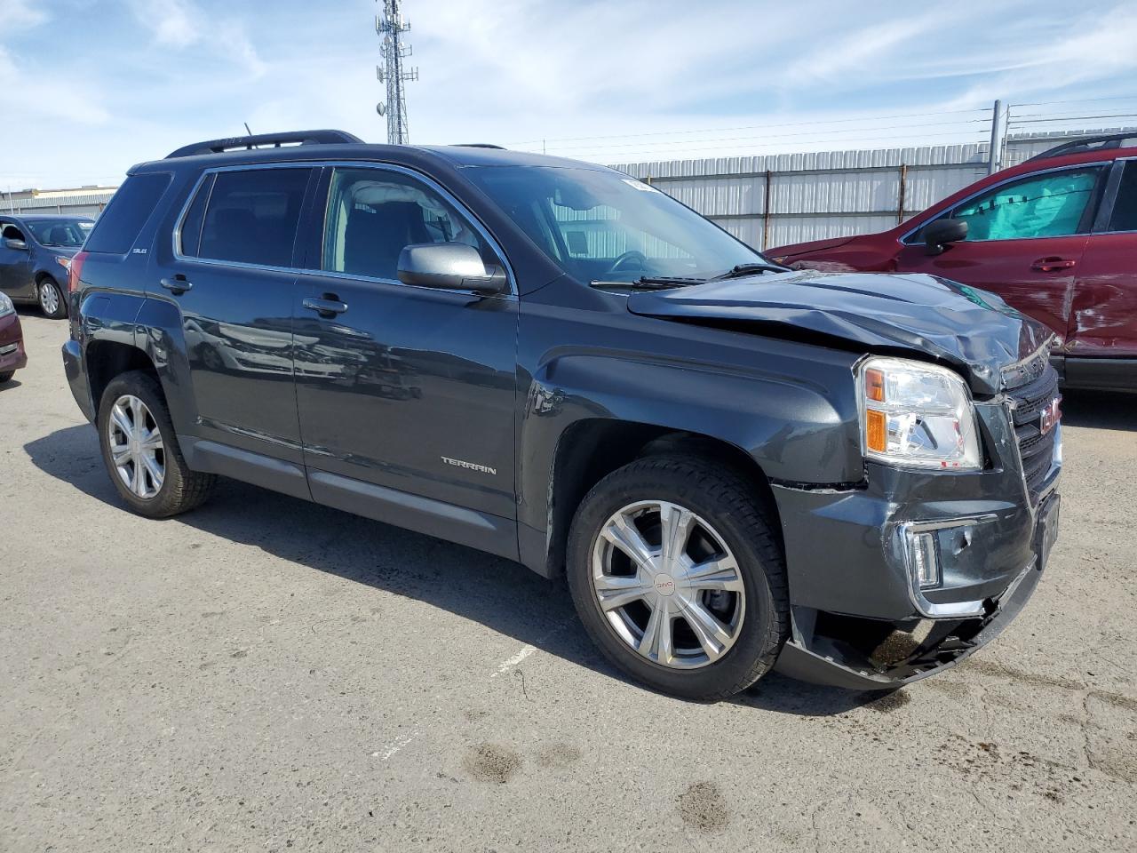 2017 GMC Terrain - Image 4