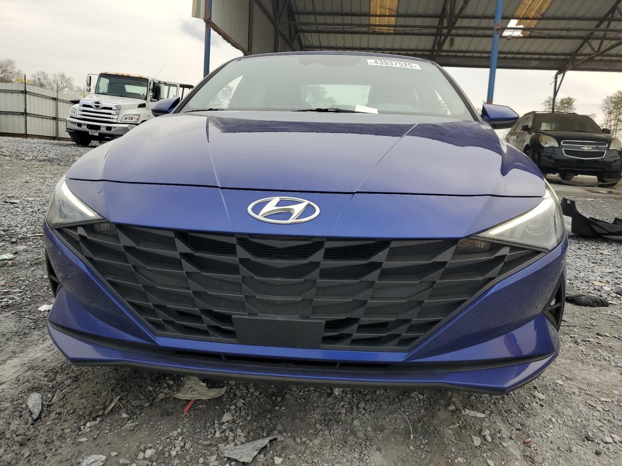 2023 Hyundai Elantra - Image 5