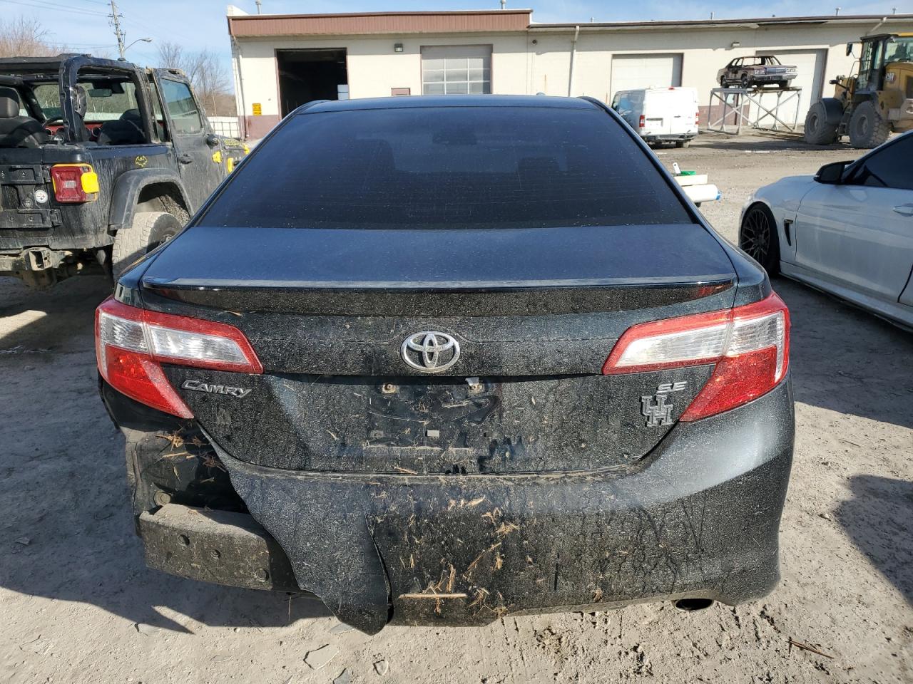 2014 Toyota Camry - Image 6