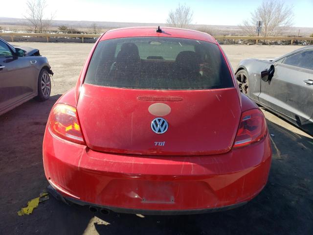  VOLKSWAGEN BEETLE 2013 Червоний