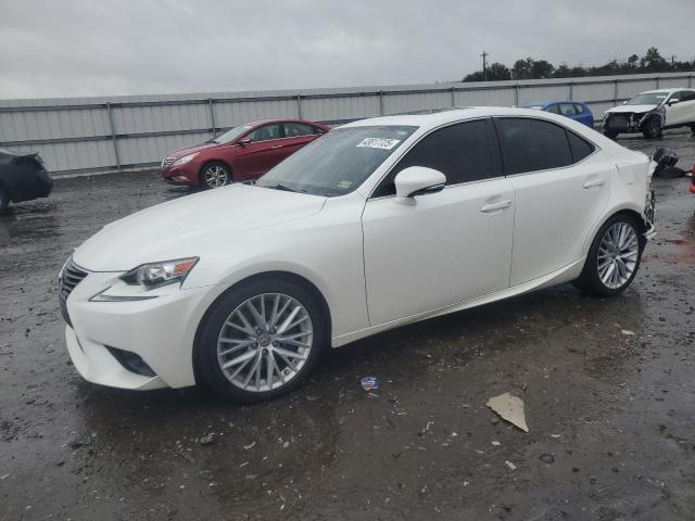  LEXUS IS 2016 Белый