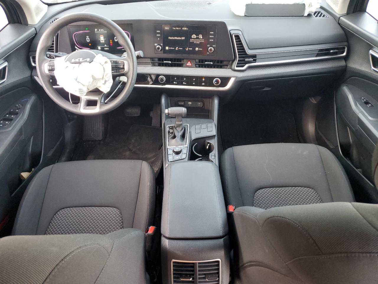 2024 Kia Sportage - Image 8