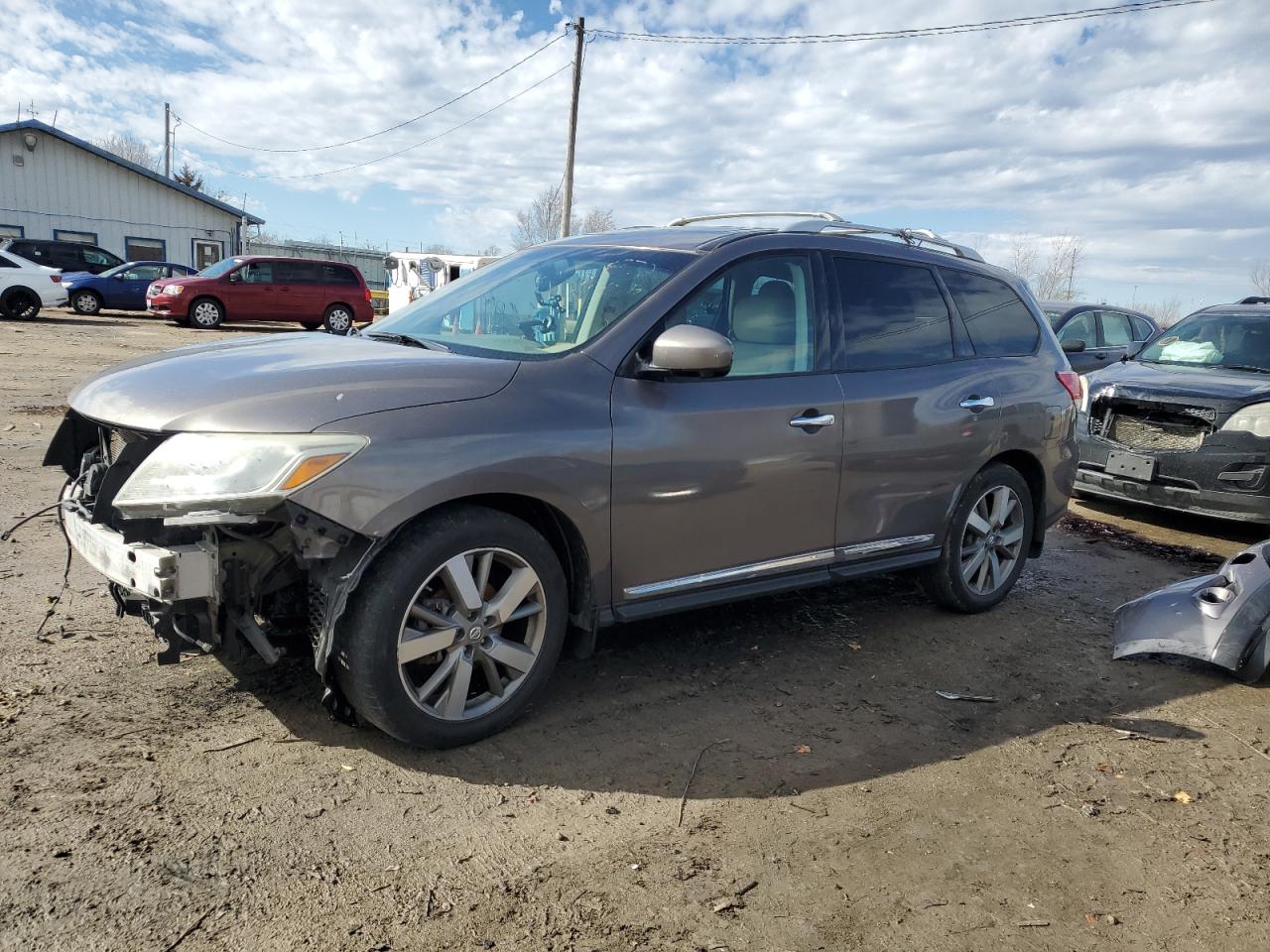 2014 Nissan Pathfinder - Image 1