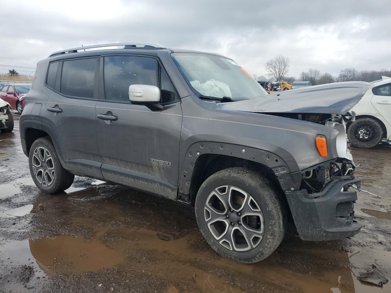 2017 Jeep Renegade - Image 4