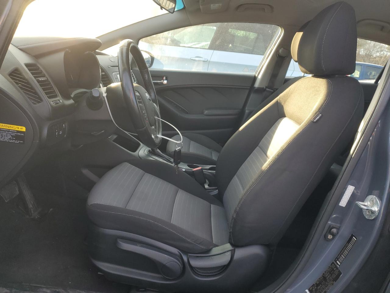 2016 Kia Forte - Image 7