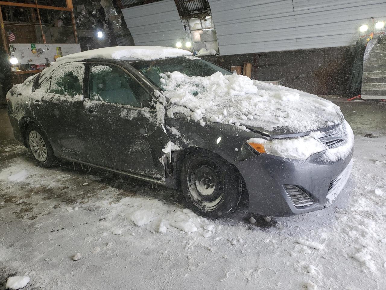 2012 Toyota Camry - Image 4