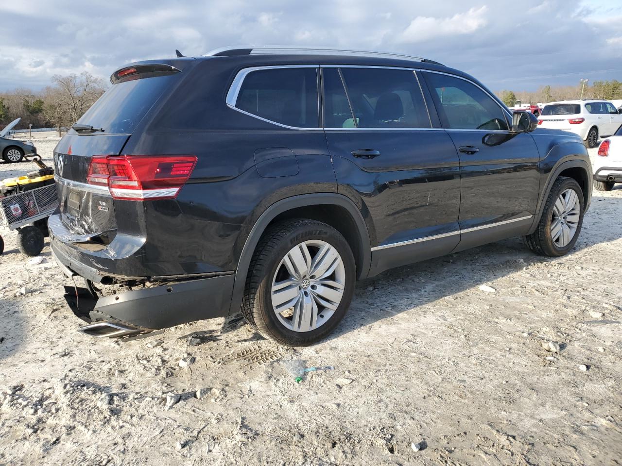 2019 Volkswagen Atlas - Image 3