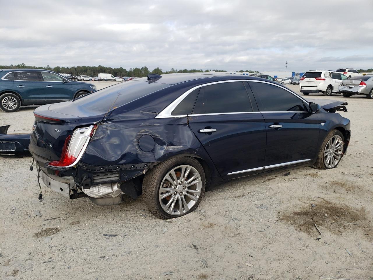 2018 Cadillac XTS - Image 3