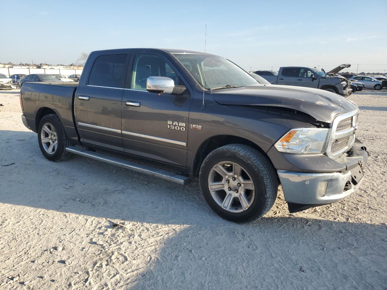 2017 RAM 1500 - Image 4