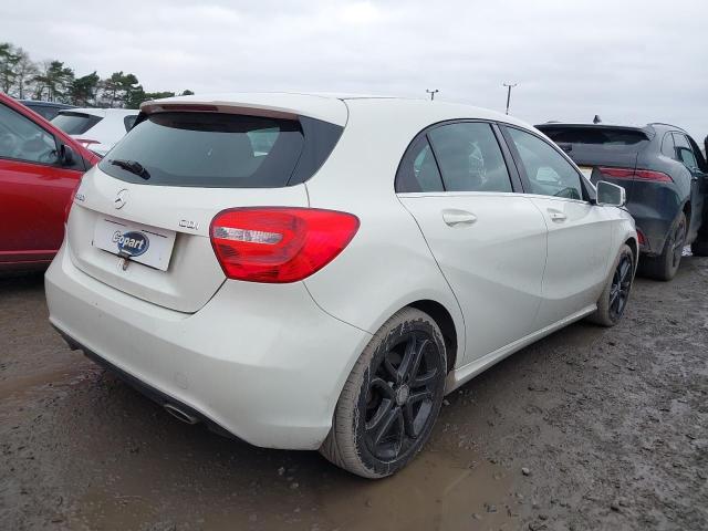 2013 MERCEDES BENZ A180 BLUEE