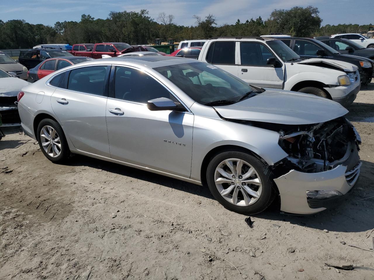 2019 Chevrolet Malibu - Image 4