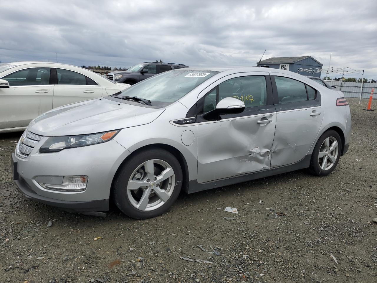 2014 Chevrolet Volt - Image 1