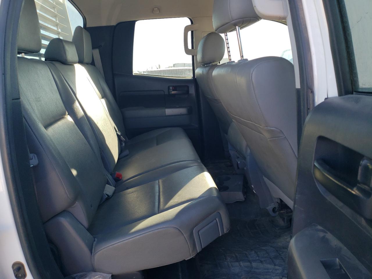 2013 Toyota Tundra - Image 10