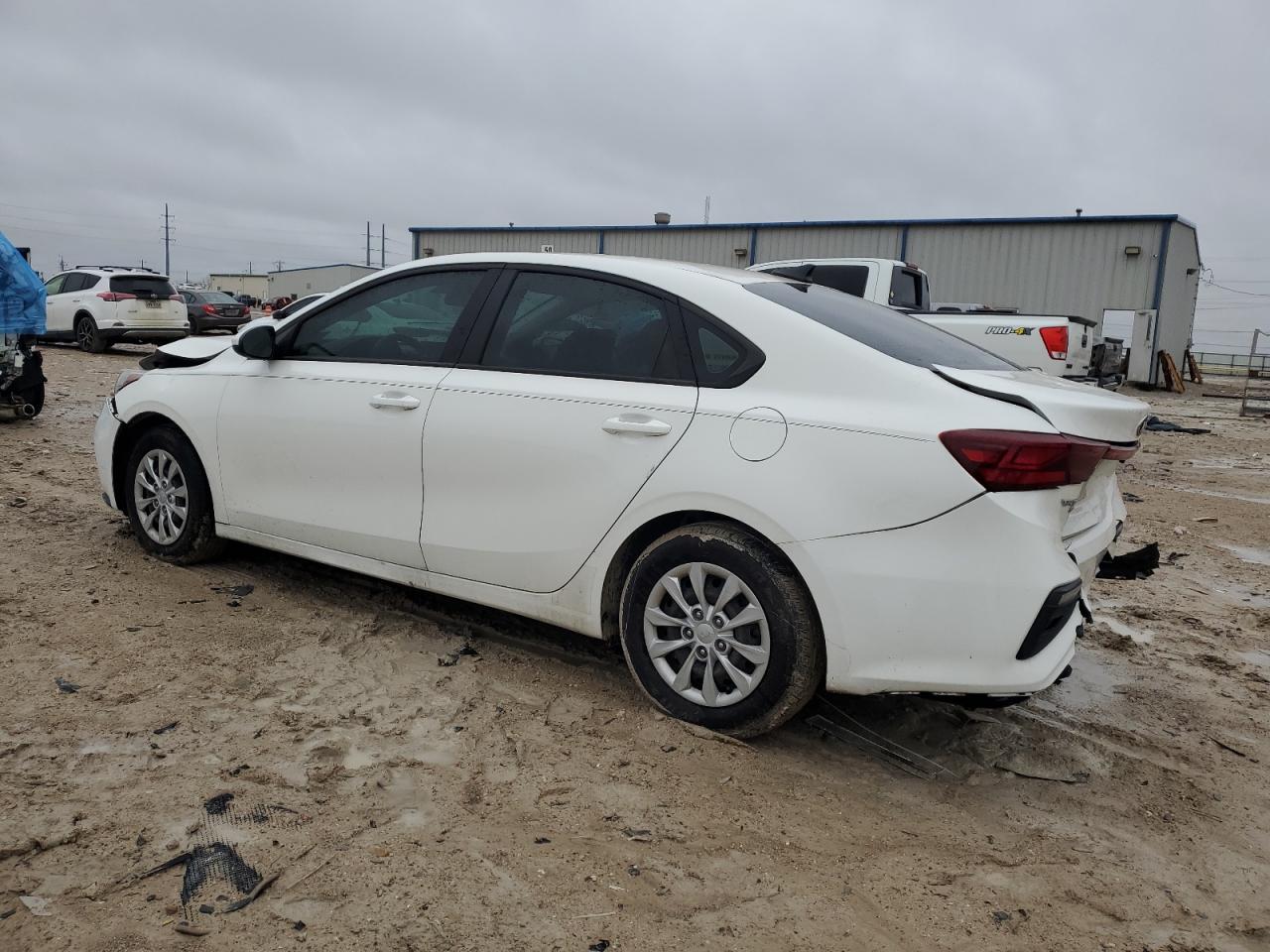 2021 Kia Forte - Image 2