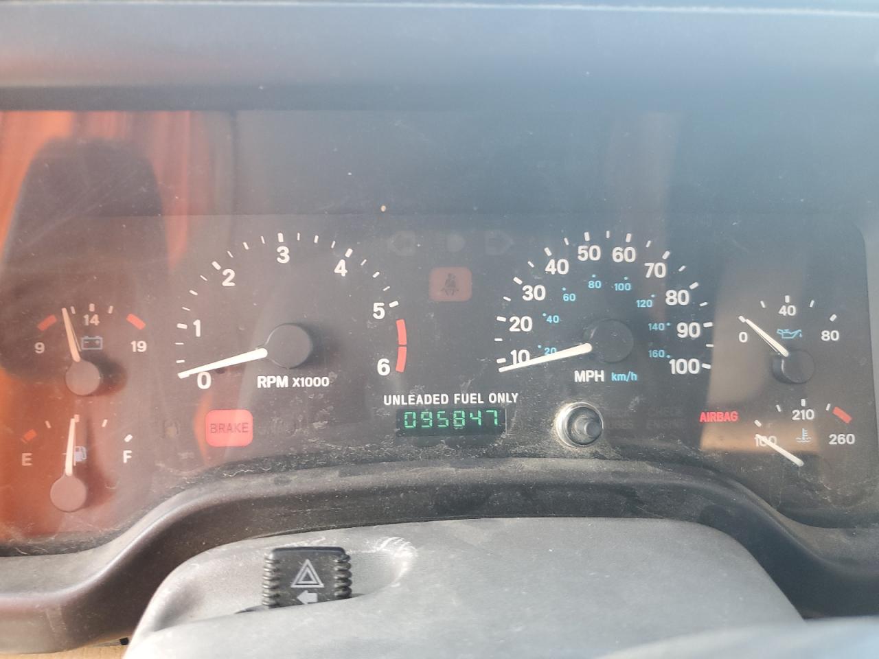 1997 Jeep Wrangler - Image 9