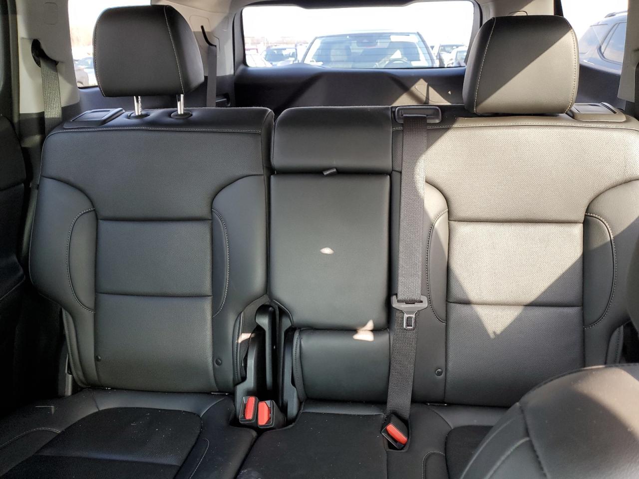 2021 GMC Acadia - Image 10