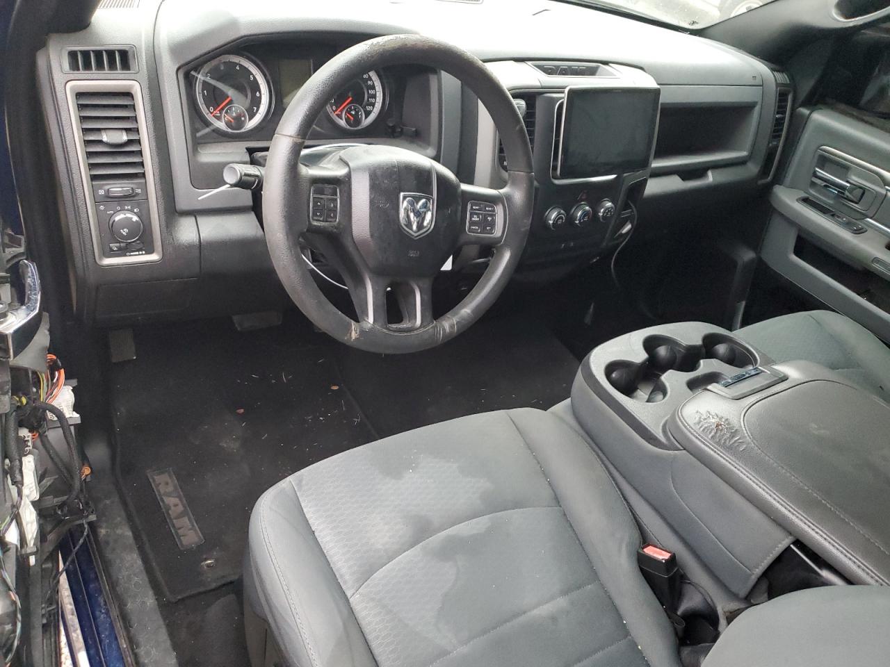 2015 RAM 1500 - Image 8