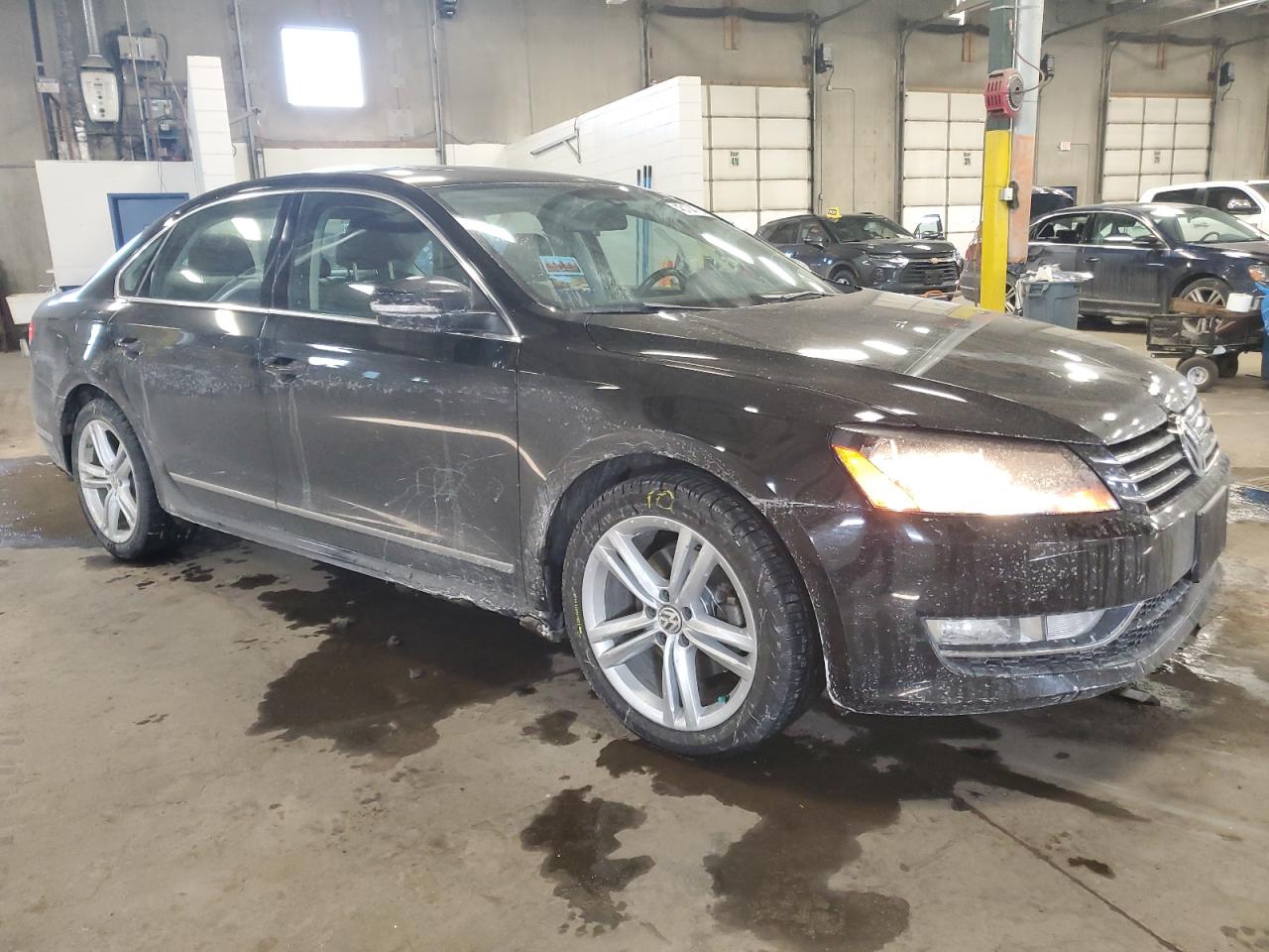 2015 Volkswagen Passat - Image 4