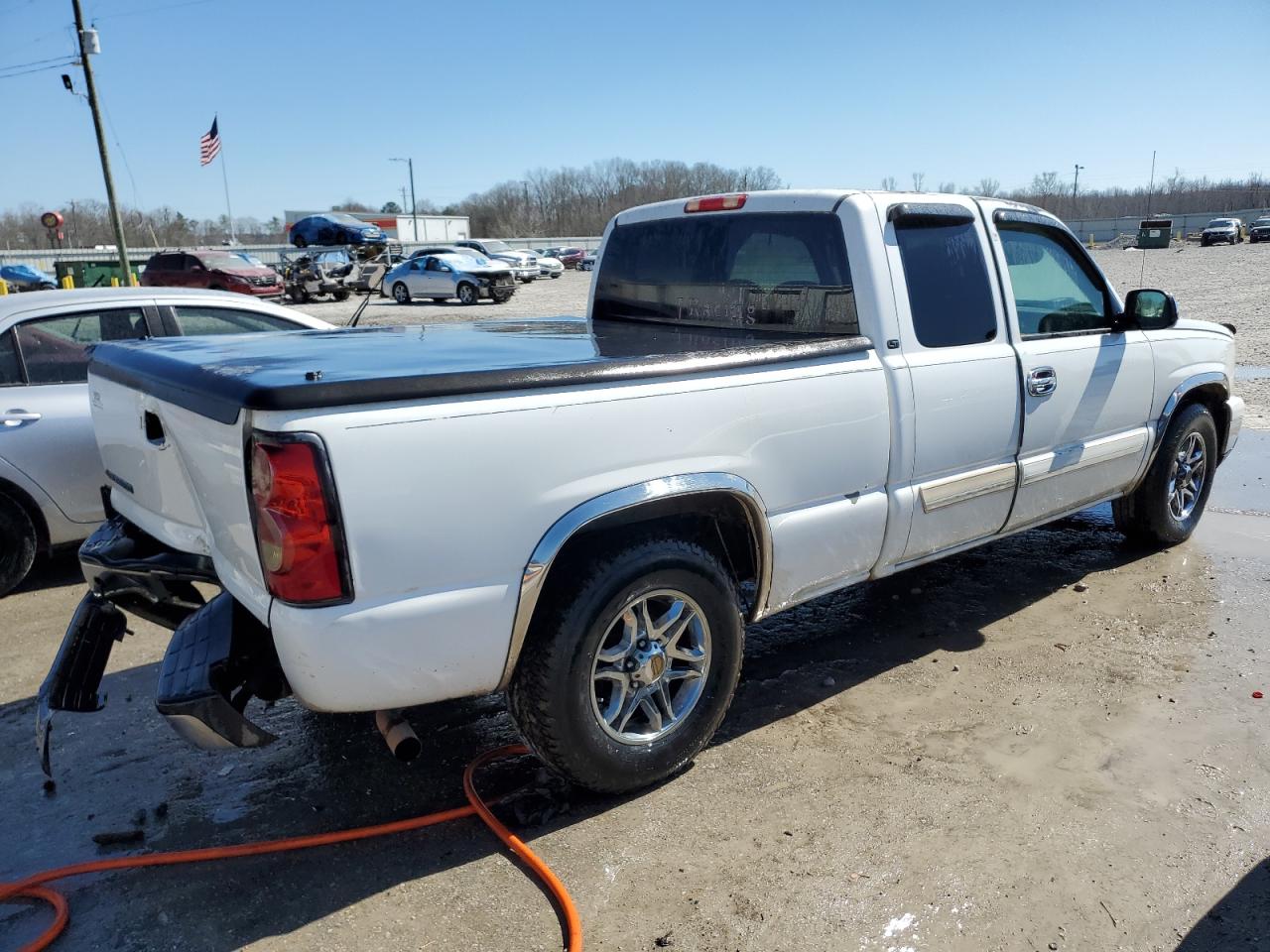 2006 Chevrolet Silverado - Image 3