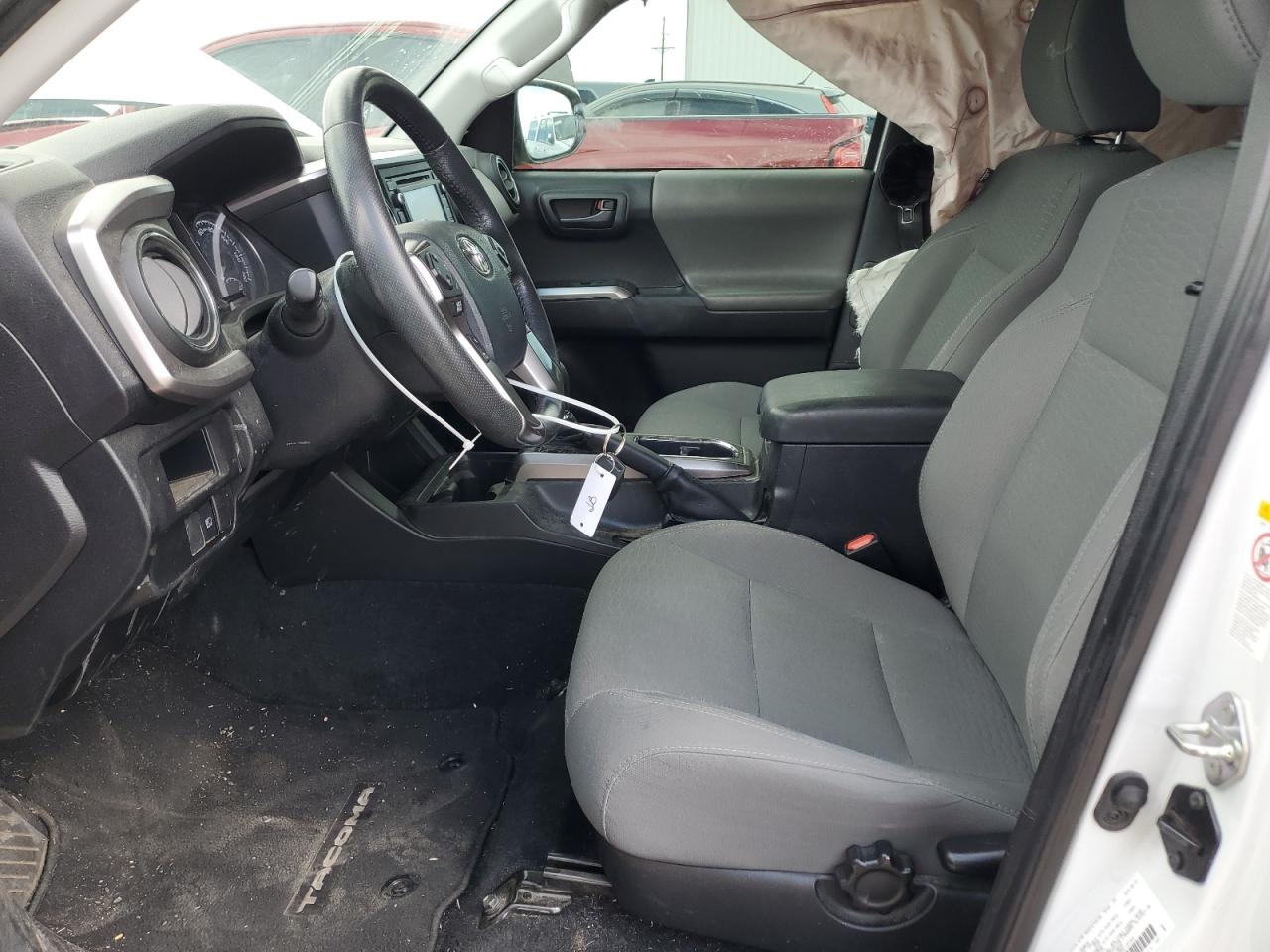 2018 Toyota Tacoma - Image 7
