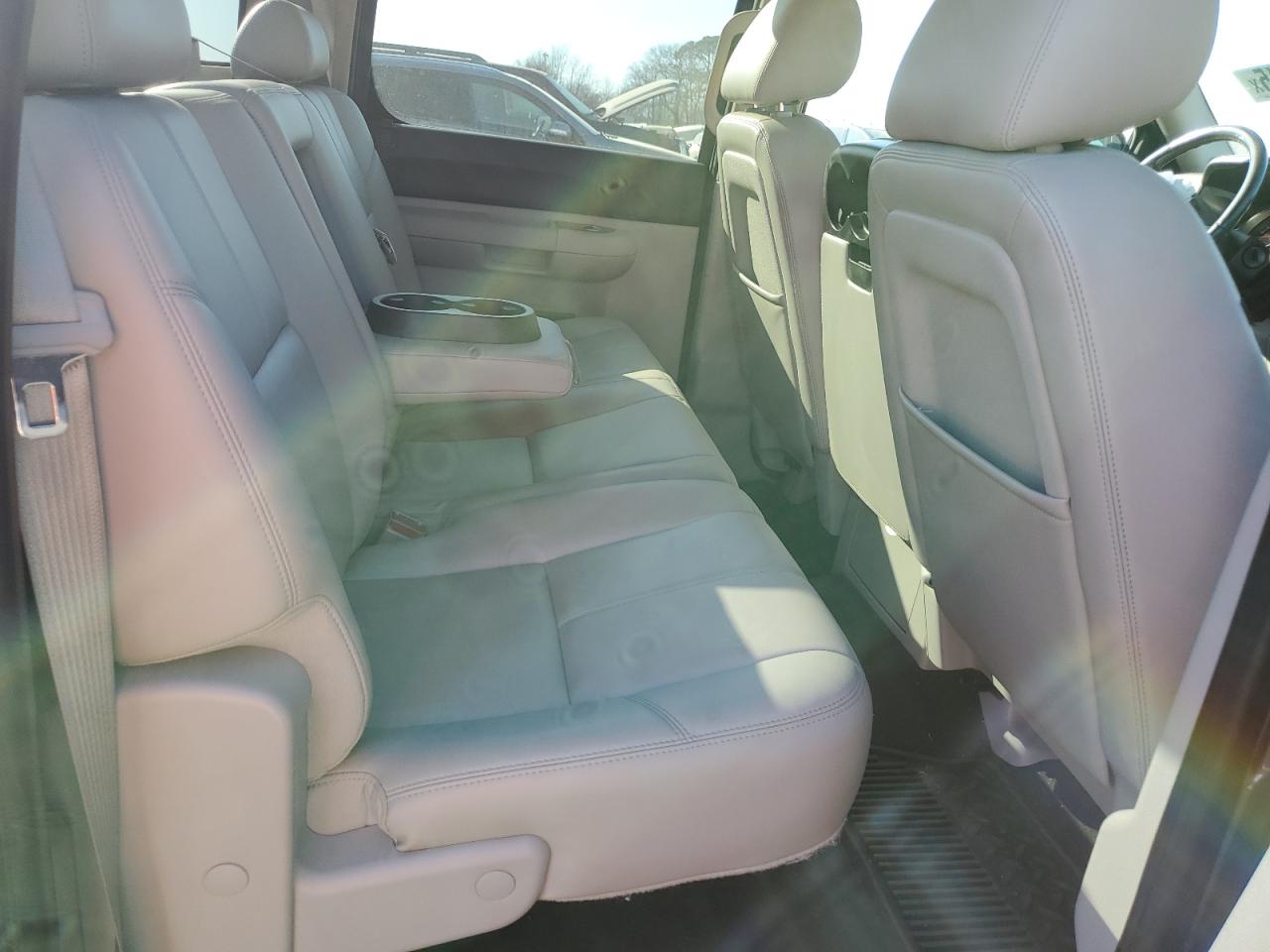 2010 Chevrolet Silverado - Image 10