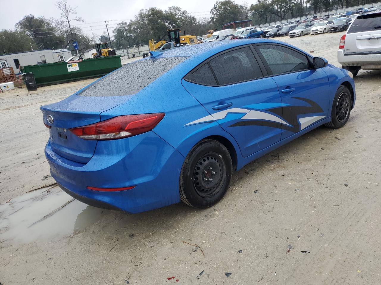 2017 Hyundai Elantra - Image 3