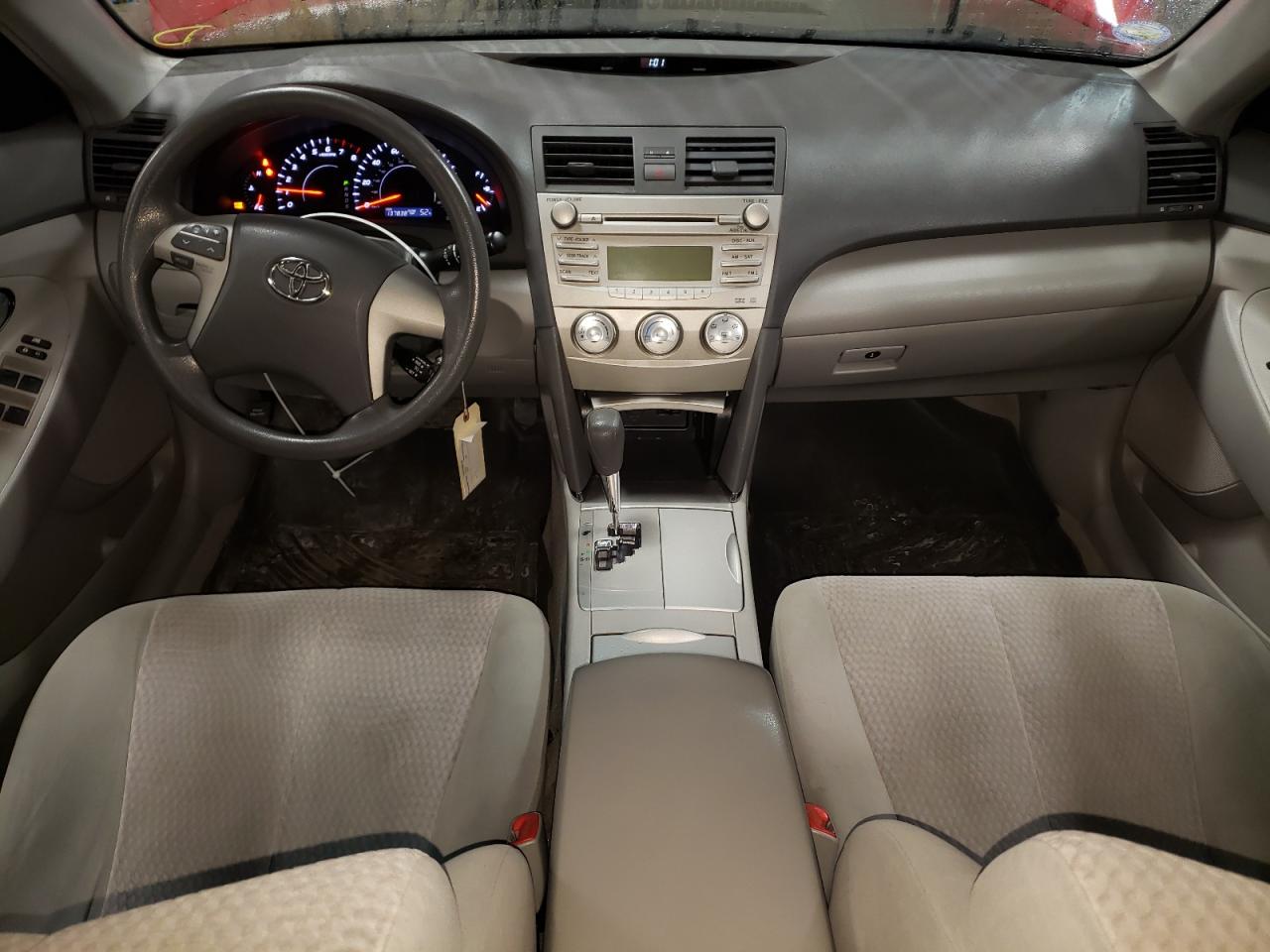 2010 Toyota Camry - Image 8