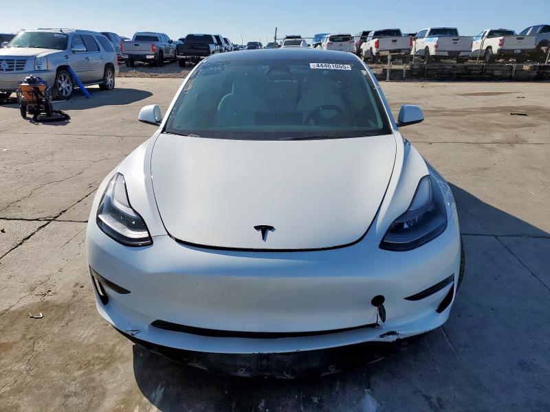 TESLA MODEL 3 2023 Biały