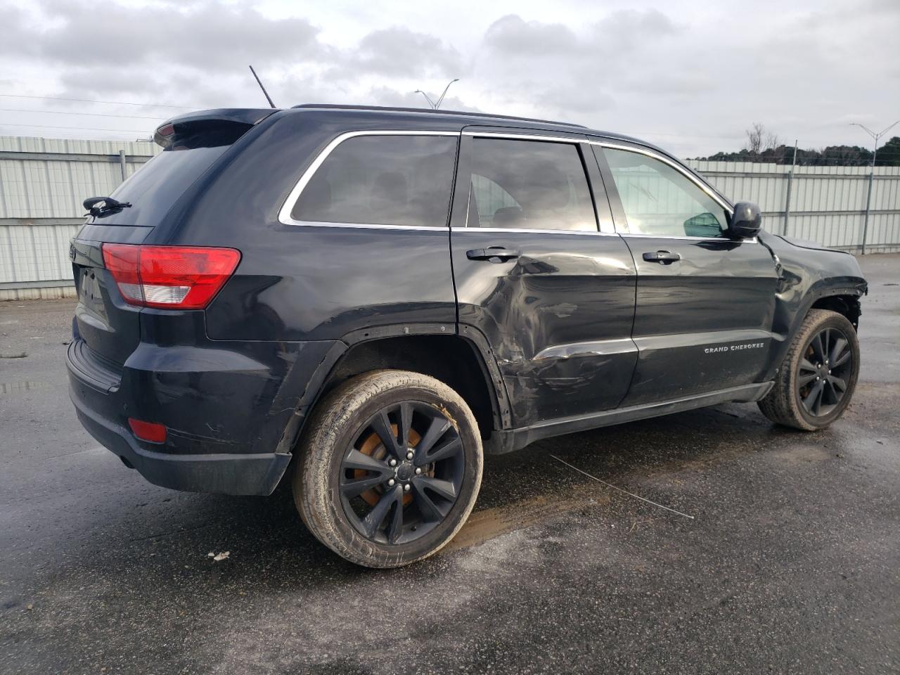 2012 Jeep Grand Cherokee - Image 3
