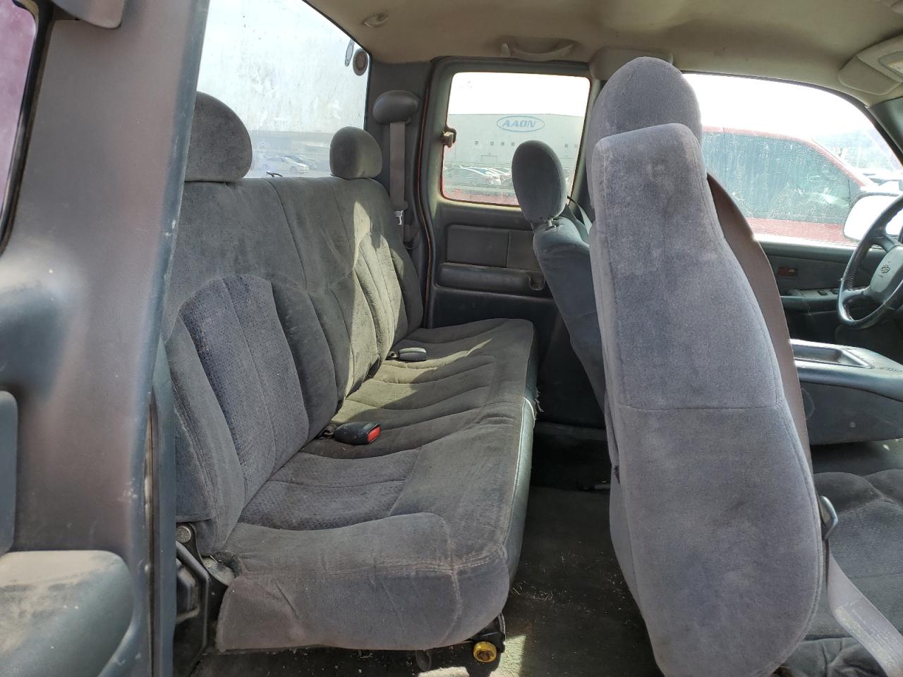 2001 Chevrolet Silverado - Image 10