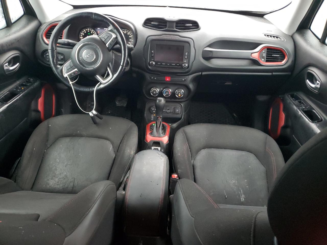 2017 Jeep Renegade - Image 8