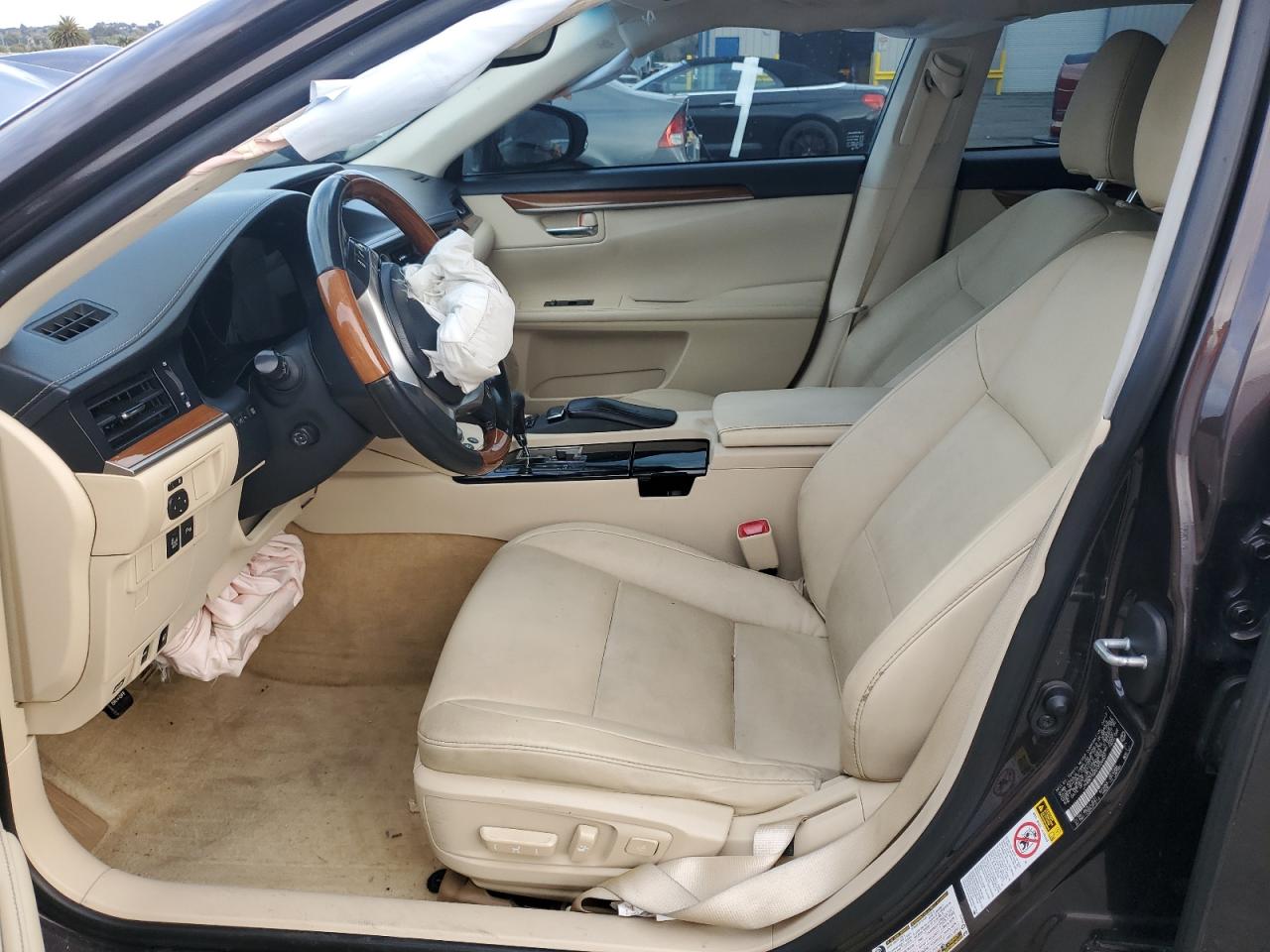 2013 Lexus ES - Image 7