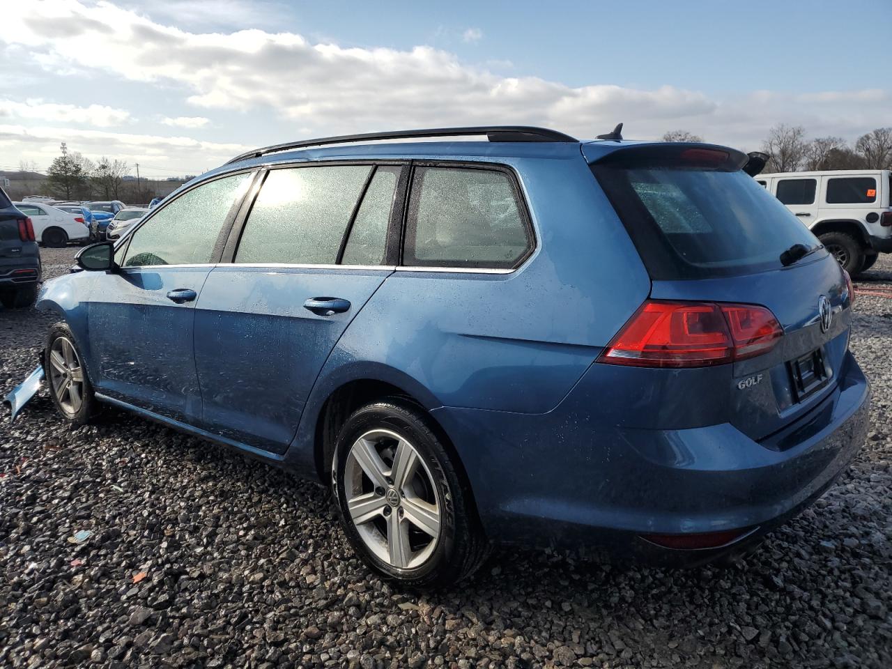 2015 Volkswagen Golf - Image 2