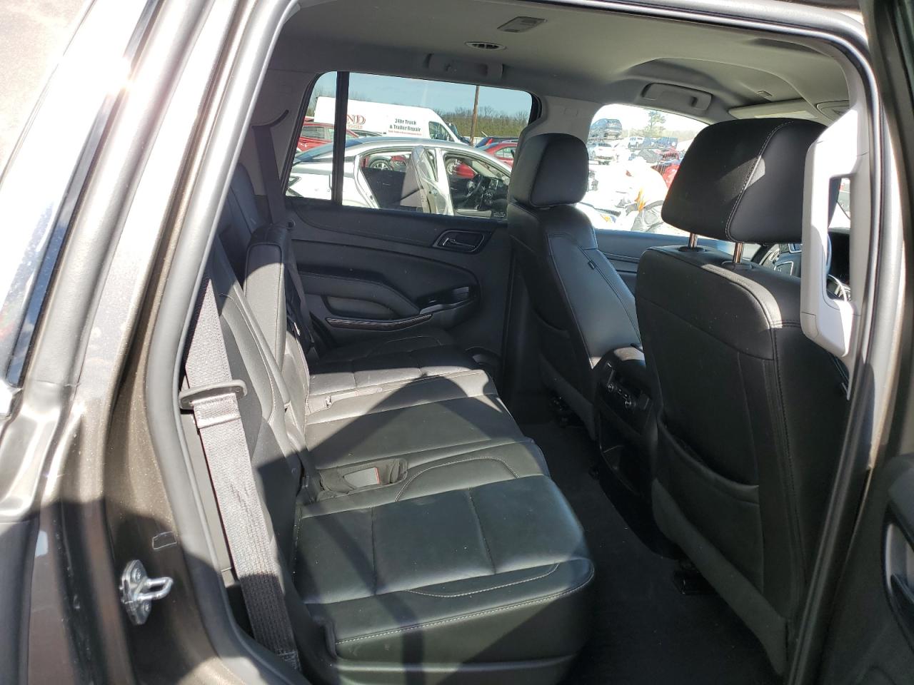 2019 GMC Yukon - Image 11