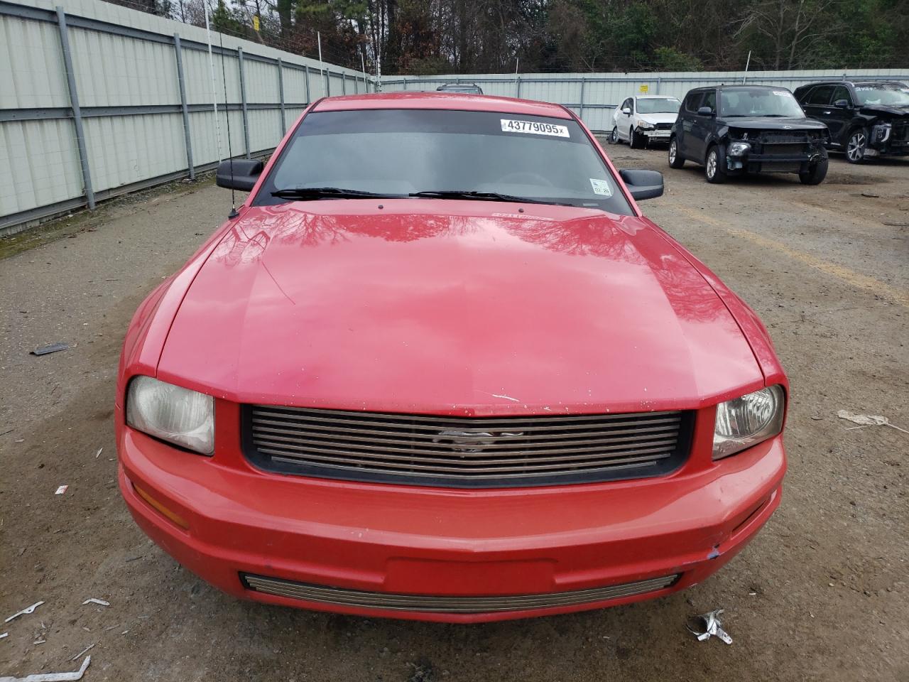 2007 Ford Mustang - Image 5