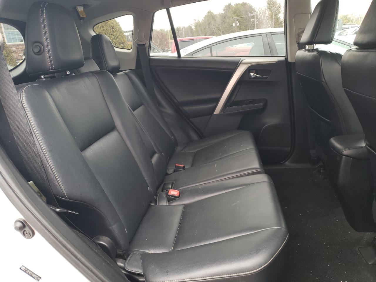 2013 Toyota RAV 4 - Image 11