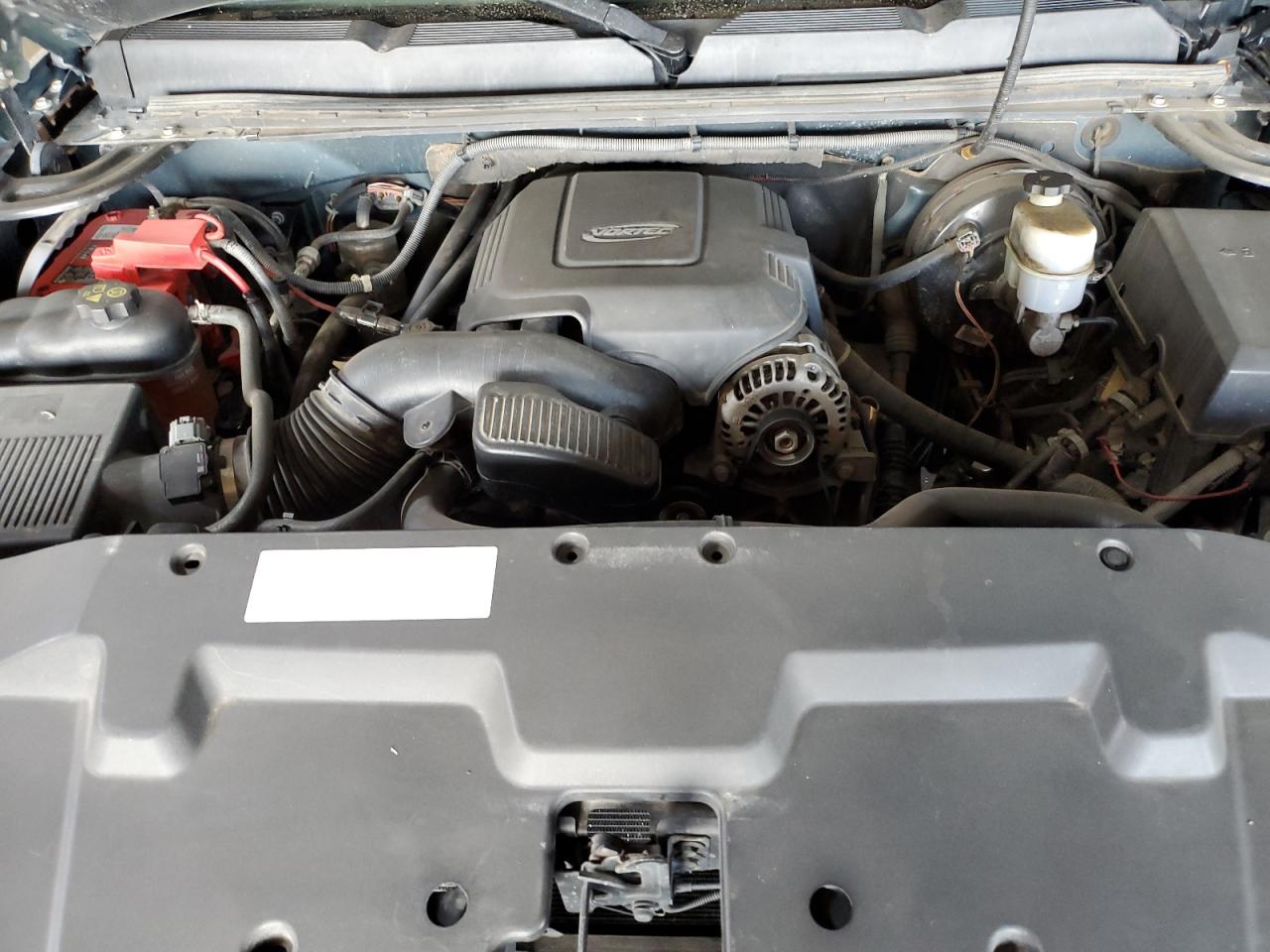 2011 Chevrolet Silverado - Image 11