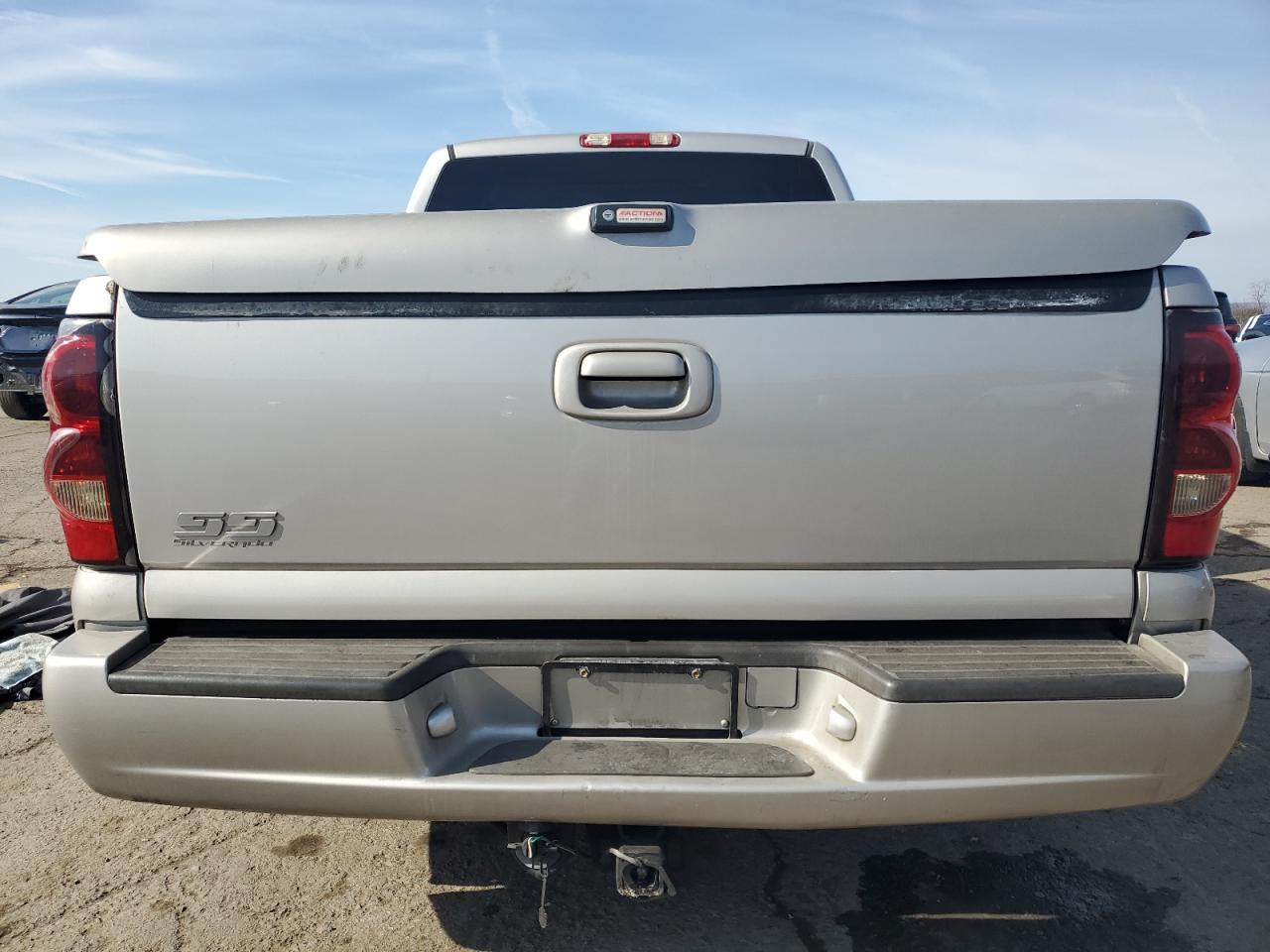 2006 Chevrolet Silverado - Image 6