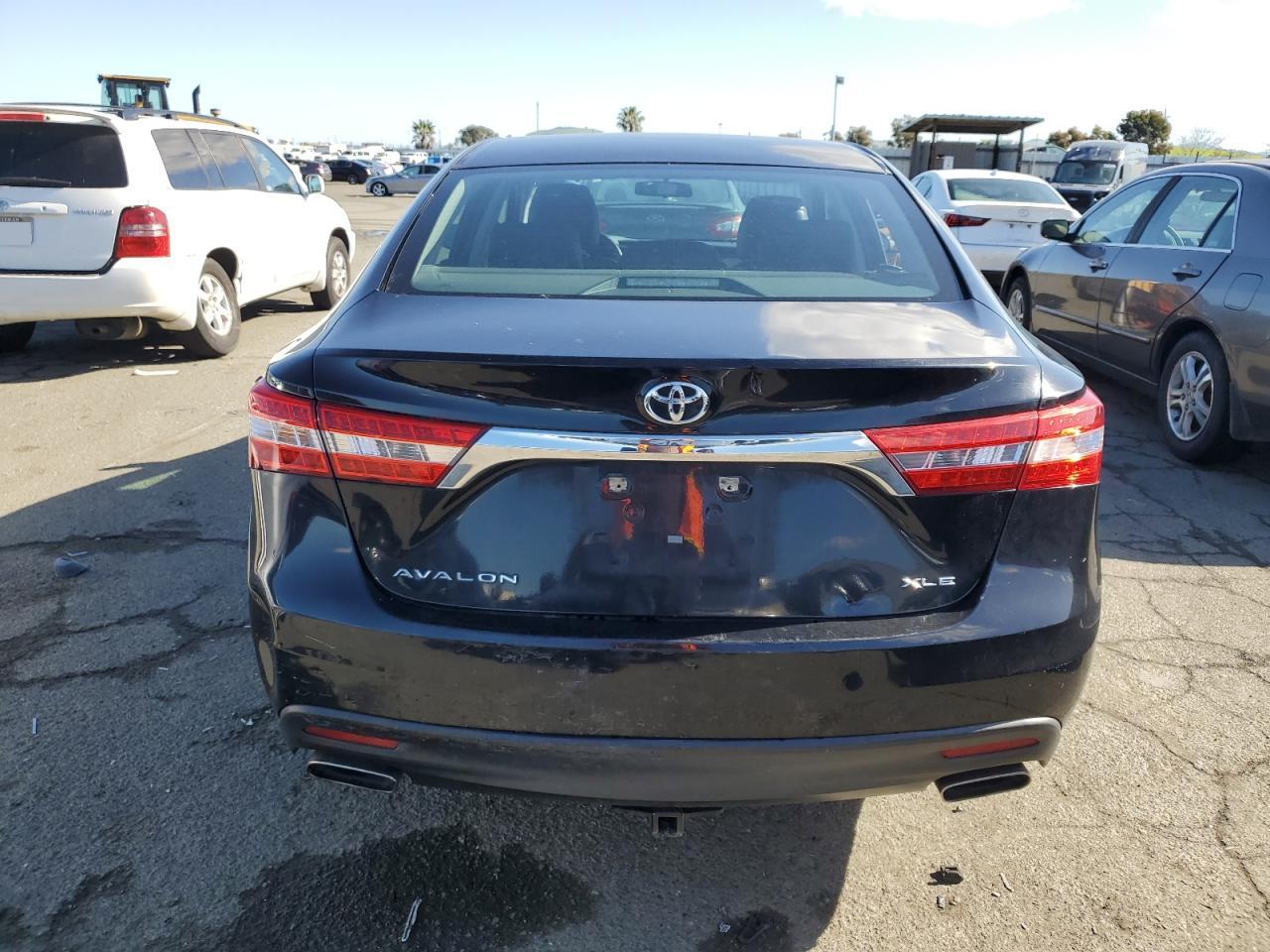 2013 Toyota Avalon - Image 6