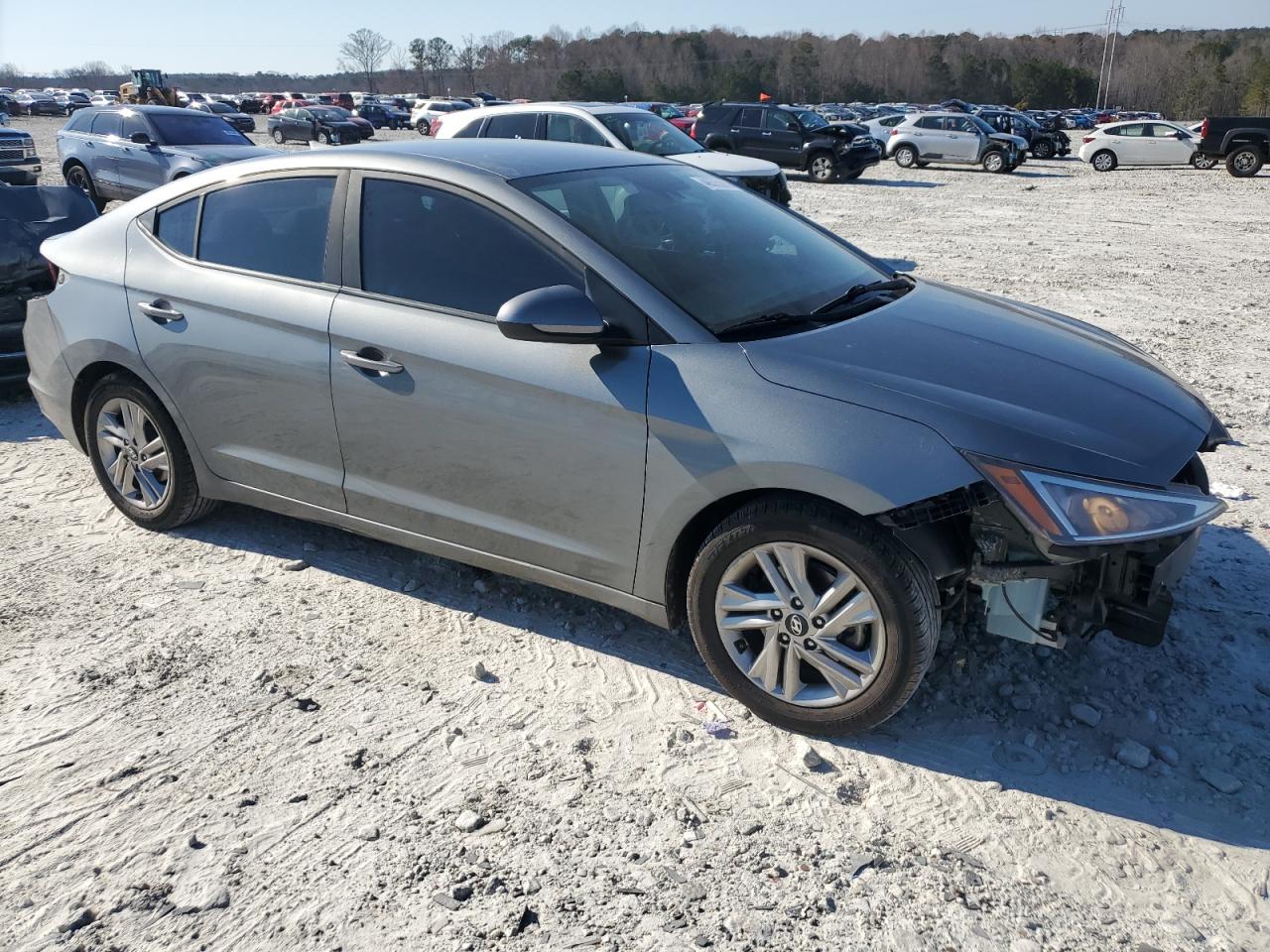 2019 Hyundai Elantra - Image 4