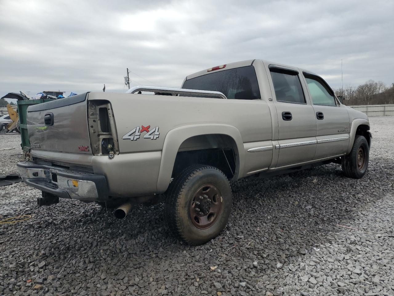 2002 GMC Sierra - Image 3