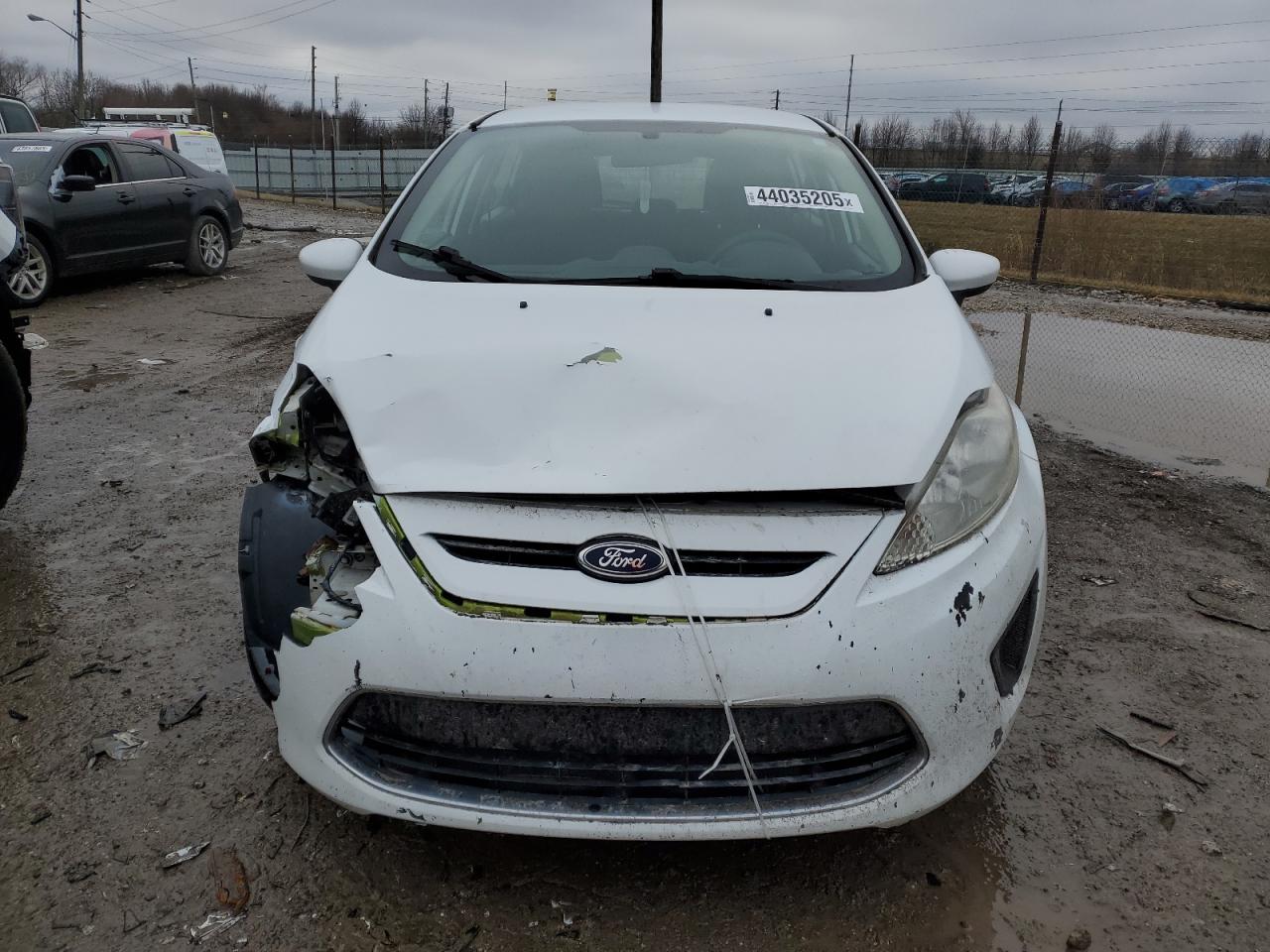 2011 Ford Fiesta - Image 5
