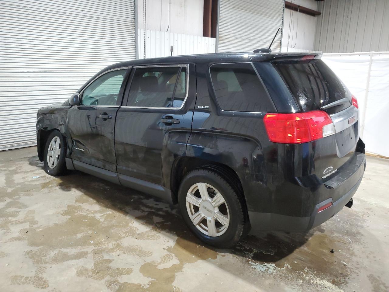 2015 GMC Terrain - Image 2