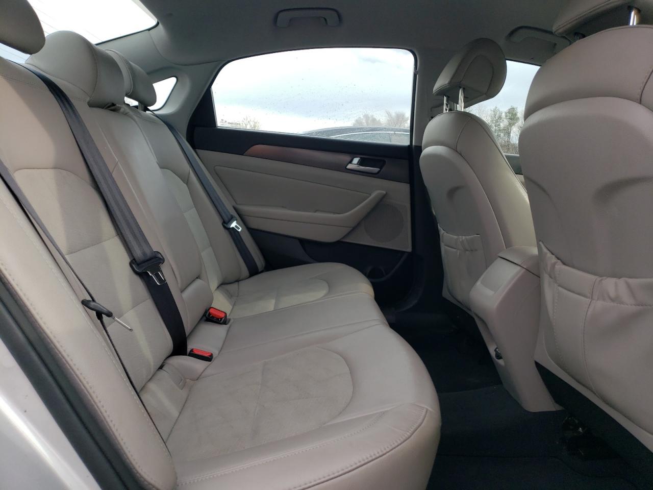 2015 Hyundai Sonata - Image 10