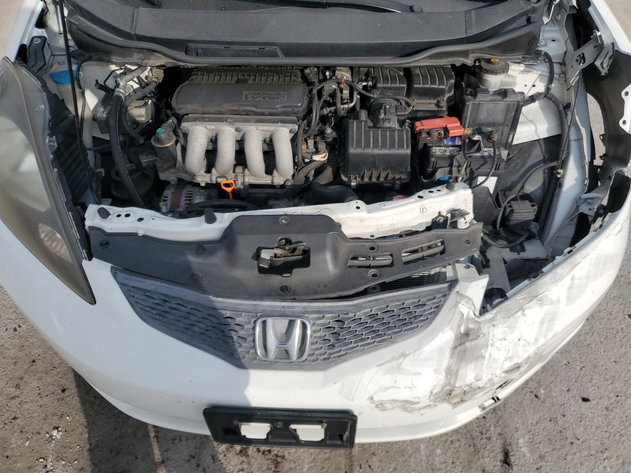 2010 Honda Fit - Image 11
