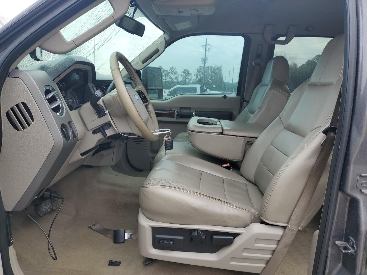2008 Ford F250 - Image 7