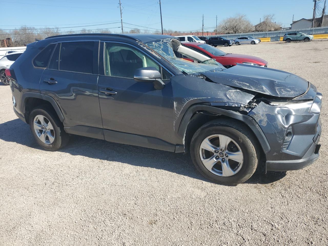 2019 Toyota RAV 4 - Image 4