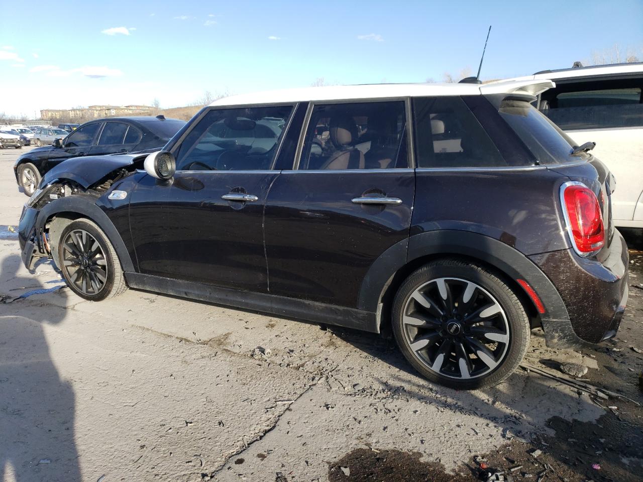 2016 MINI Cooper - Image 2
