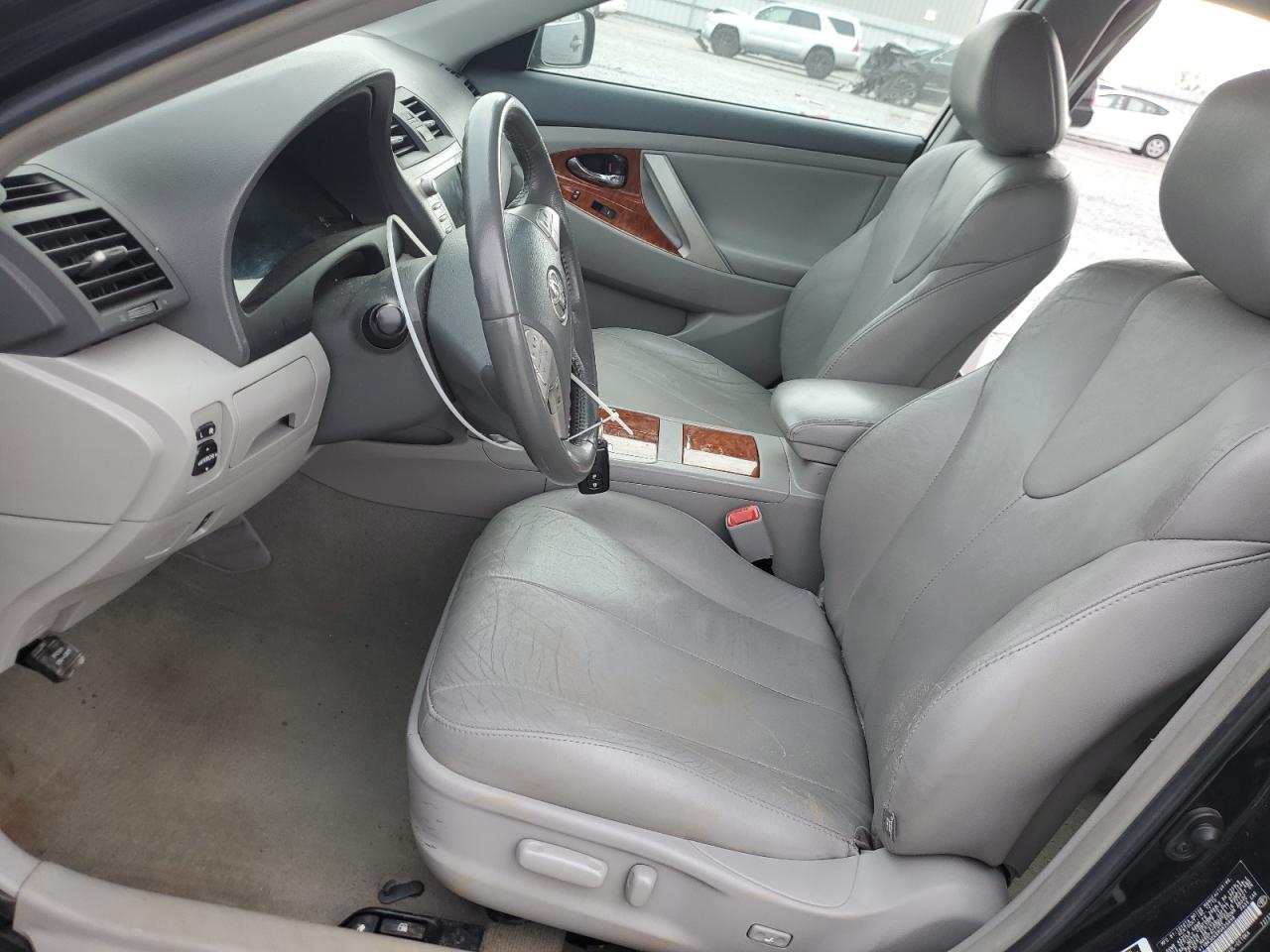 2011 Toyota Camry - Image 7
